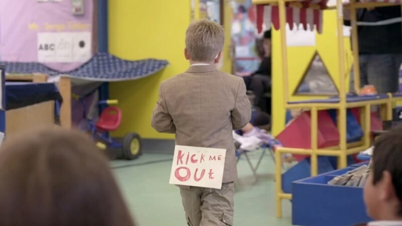 Imagem da matéria: Misses at Mail nº 20: Calling all the manas + Política de 5ª série + De olho em 2029