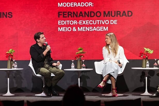 Guilherme Martins, CMO da Diageo, e Cecilia Preto Alexandre, CMO da C&A, debateram a relação das marcas com comunidades no Maximídia 2026